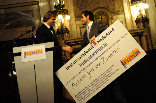 Omer Kaya deelt publieksprijs uit